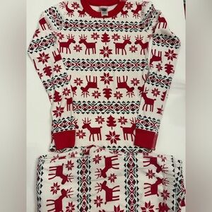 Hanna Andersson Reindeer pjs size 140